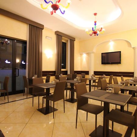 Mokinba Hotels Baviera Мілан Екстер'єр фото