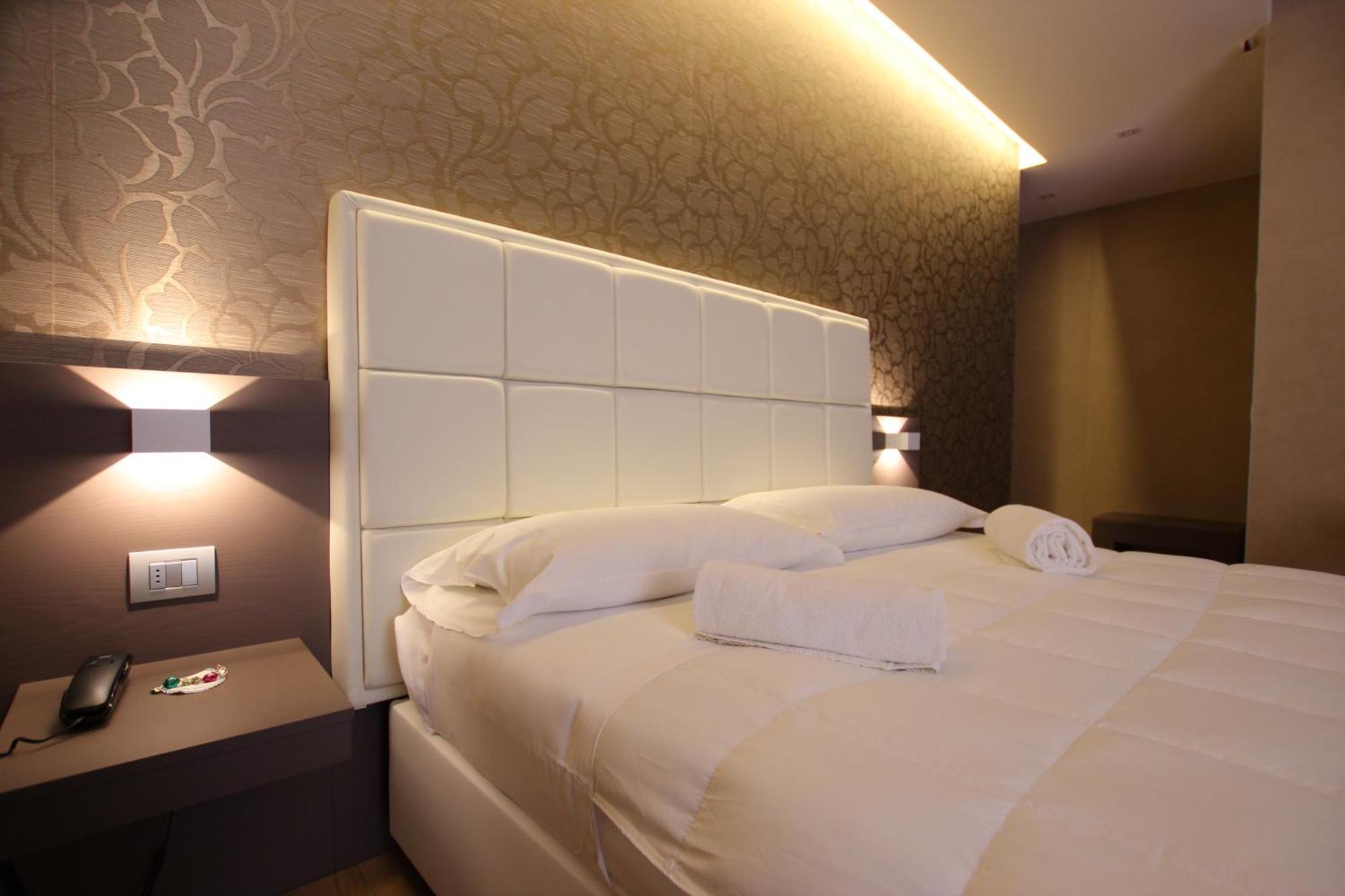 Mokinba Hotels Baviera Мілан Номер фото
